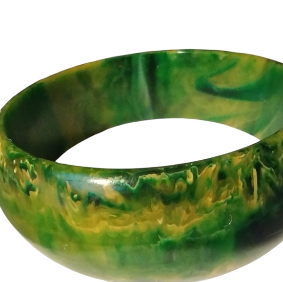 BAKELITE End of Day Marbled Bracelet & Earrings Green, Gold, Black Vintage Set - Picture 15 of 16